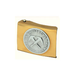 Gold belt buckle with roofer's logo